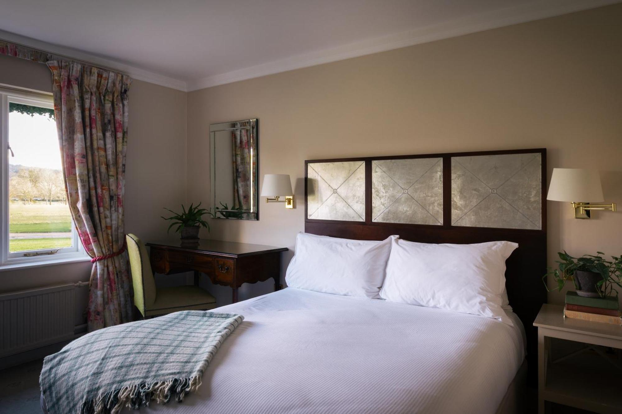 The Devonshire Arms Hotel At ولتون آبي المظهر الخارجي الصورة